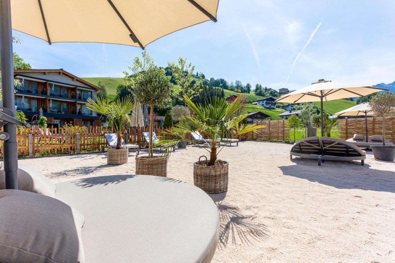 Wellness Und Brunch Hotel Morgenzeit Beheizter Naturpool Mit Sandstrand Genuss Fruehstueck Bis 13 Uhr Hochkoenig Sommercard Maria Alm am Steinernen Meer Exterior photo